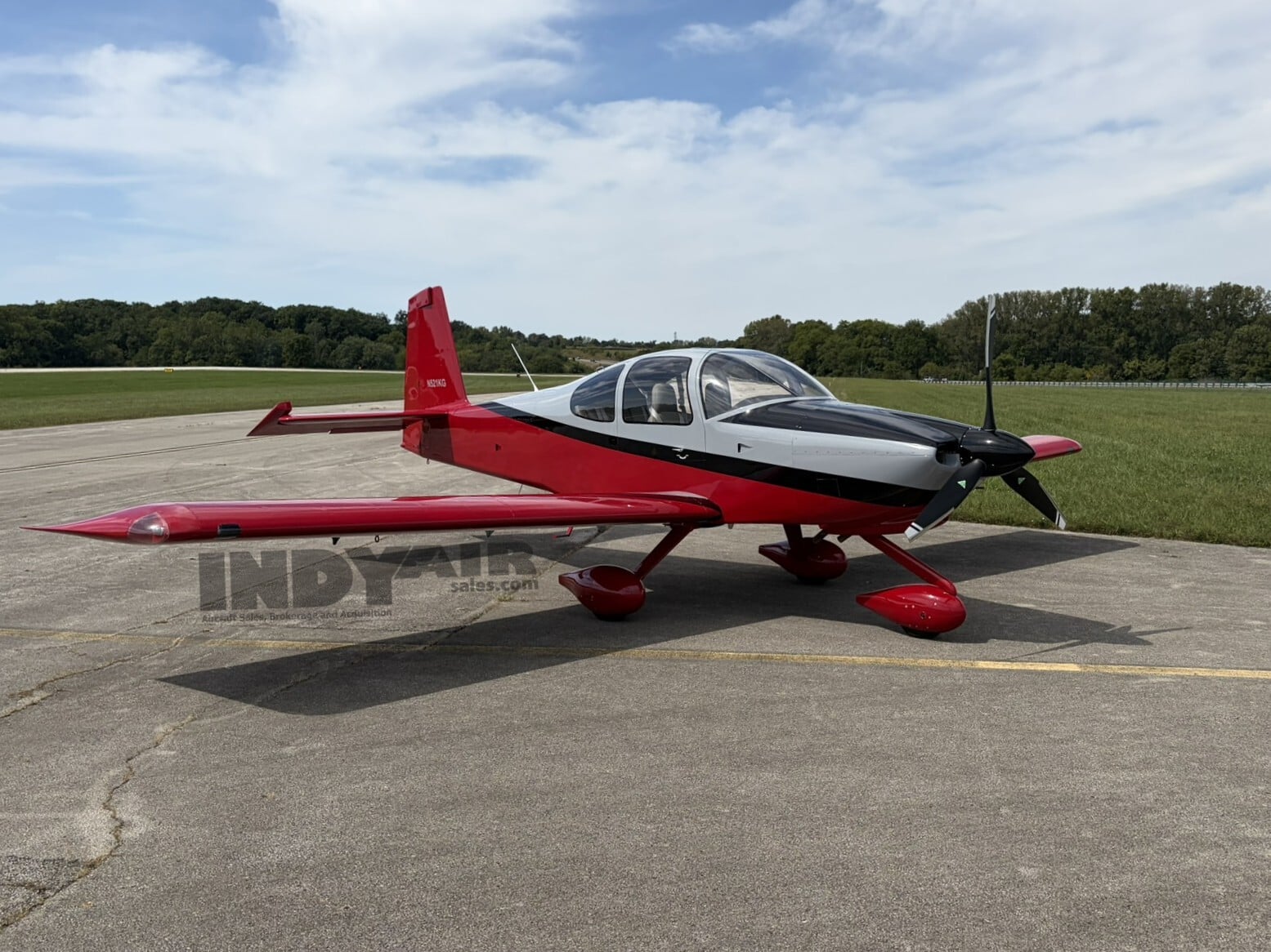 Vans RV-10 - N521KG