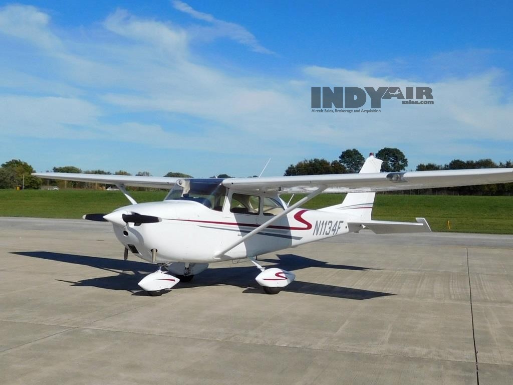 1966 Cessna 172G - N1134F