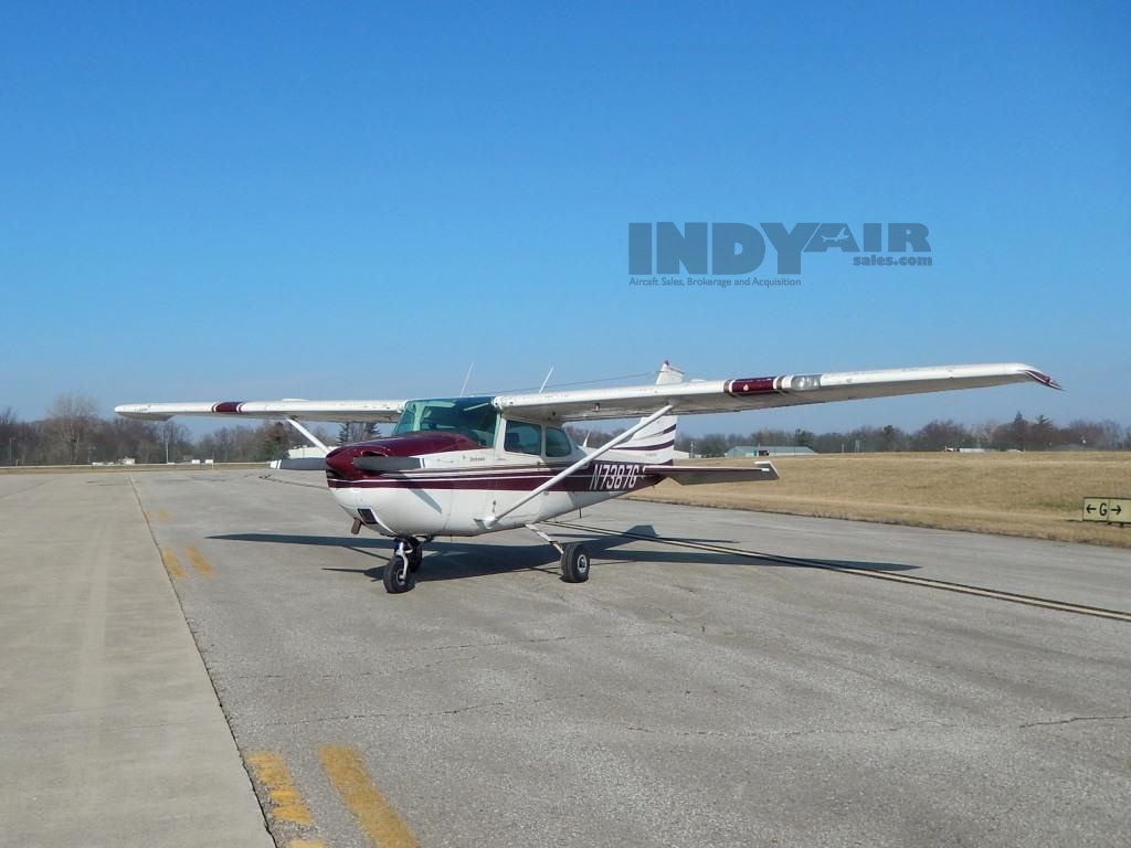 1970 Cessna 172 - N7387G